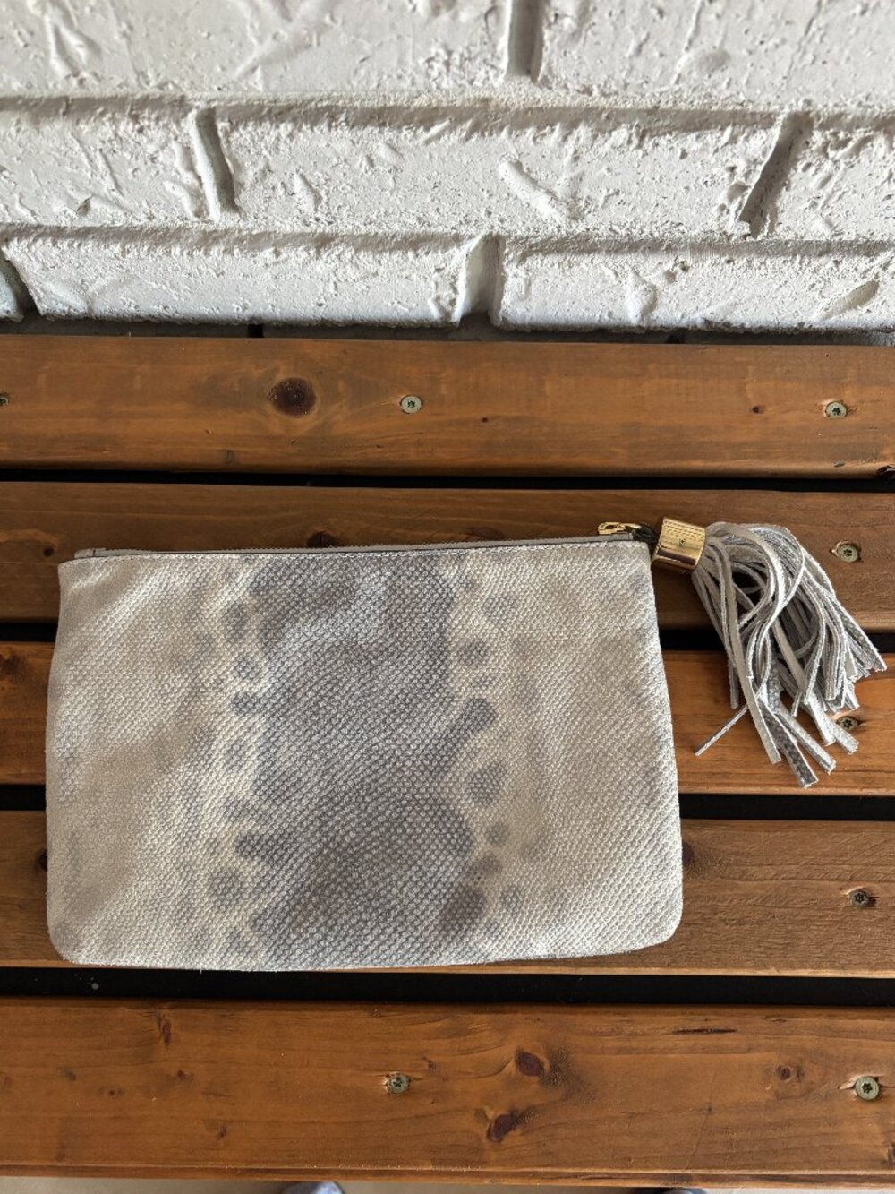 G.I.L.I Women's Gray Ivory Python Snakeskin Leather Tassel Clutch Bag